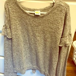 Girls grey ruffle sleeve sweater size Medium 7-8